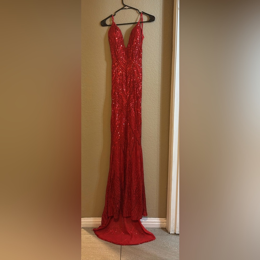 Elegant Red Sequin Prom Dress with tail never worn